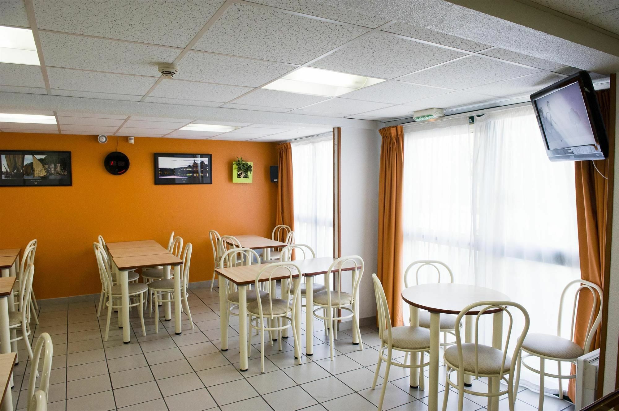 Premiere Classe Orleans Ouest - La Chapelle St Mesmin Exterior photo